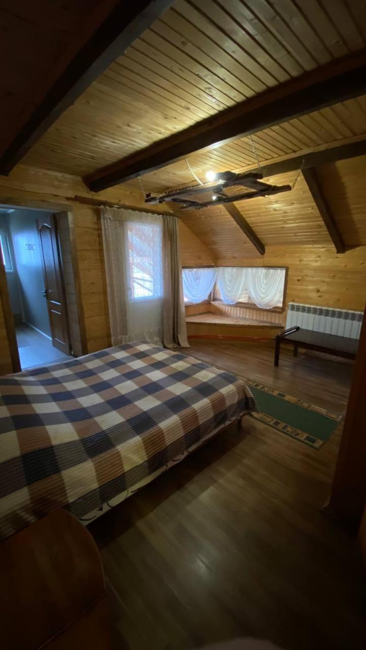 Gostynna Hata Hotel Mikulicsin Kültér fotó